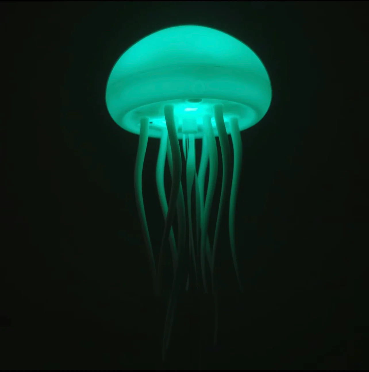 Enchanting Jellyfish Night Light – Mesmerizing RGB Glow, Voice-Controlled, & Rechargeable!
