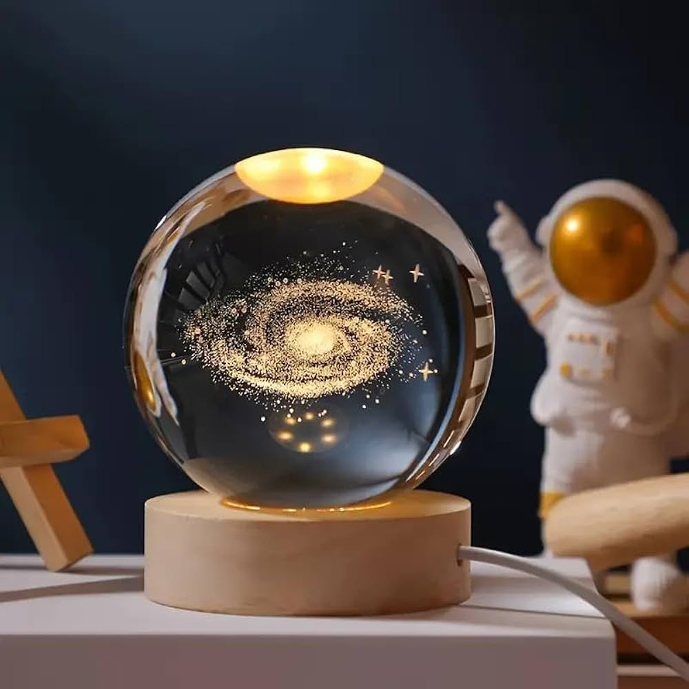 3D Crystal Ball Galaxy Lamp – Mesmerizing Planetary Projections for a Cozy Glow!